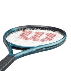 Raquette De Tennis Wilson Enfant Ultra 25 V4.0 (Cordé) -Magasin De Sport De Tennis 1831067wr116610u4ultra25v4bupnghigh res 1
